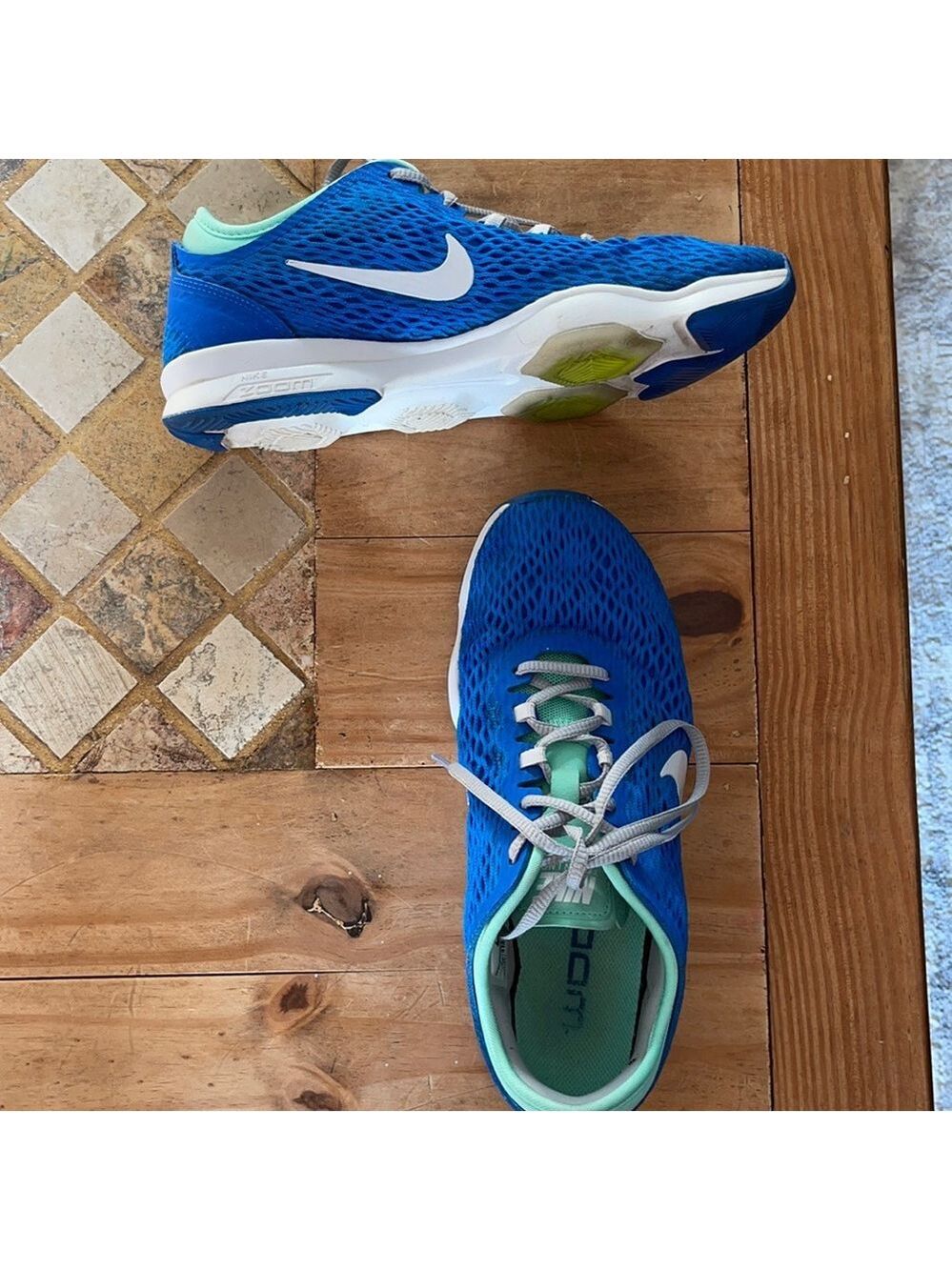 Nike Training Zoom Fit runners size 6🥰